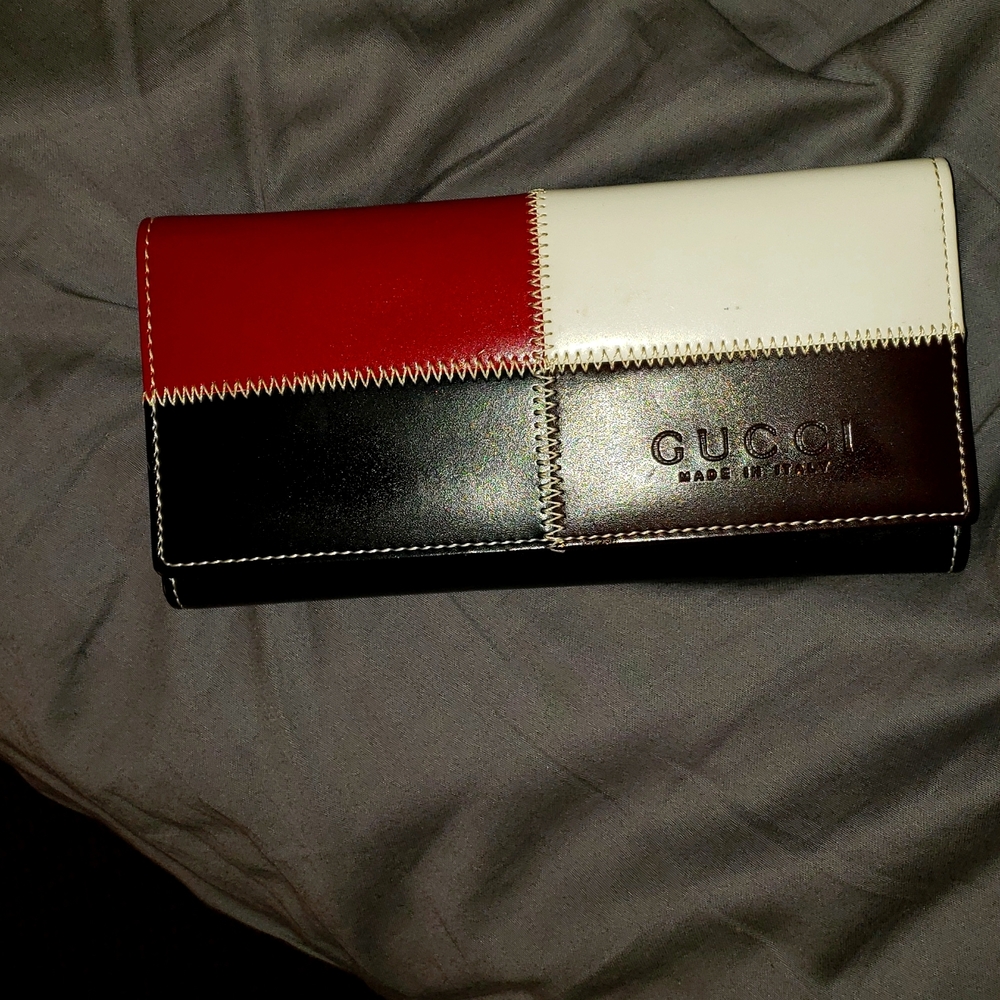 Gucci wallet